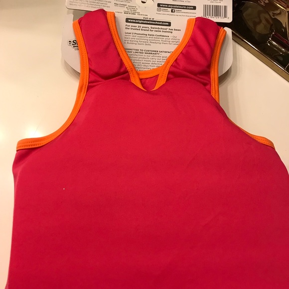 NWT Swim Schools Trainer Vest - Picture 2 of 6
